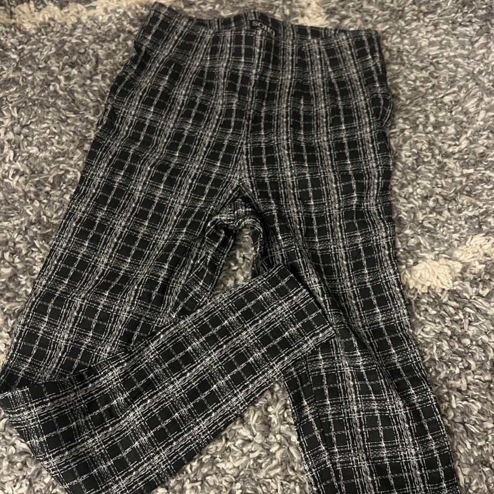 Plaid Bottoms in Black and White